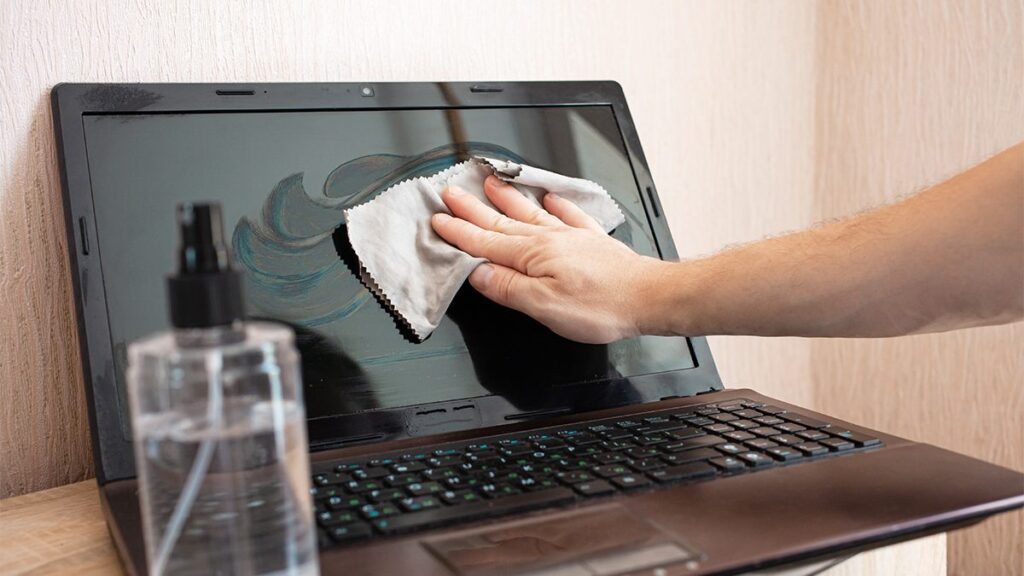 berapa biaya bersihkan laptop?
