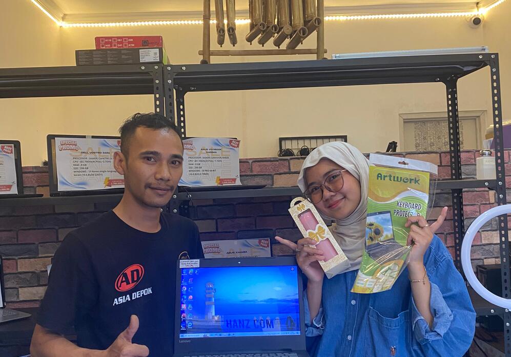 memilih jasa service laptop