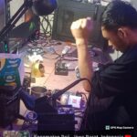 Teknisi Hanz Com Laptop dalam Melakukan perbaikan motherboard Laptop
